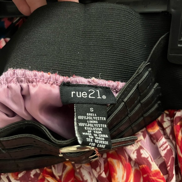 Floral high waisted skirt - Picture 5 of 5